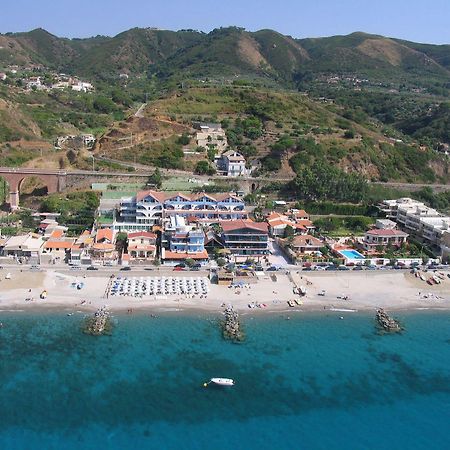Апарт отель Oasi Azzurra Мессина Экстерьер фото