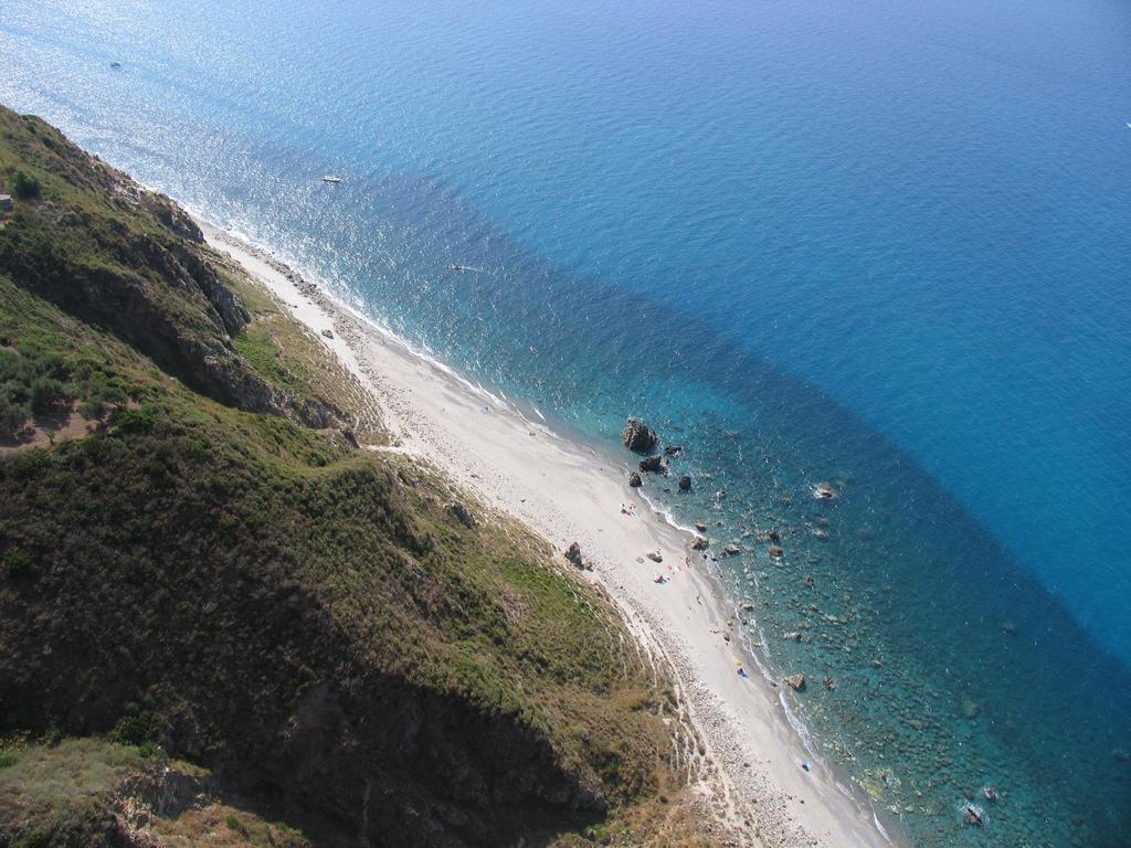 Апарт отель Oasi Azzurra Мессина Экстерьер фото